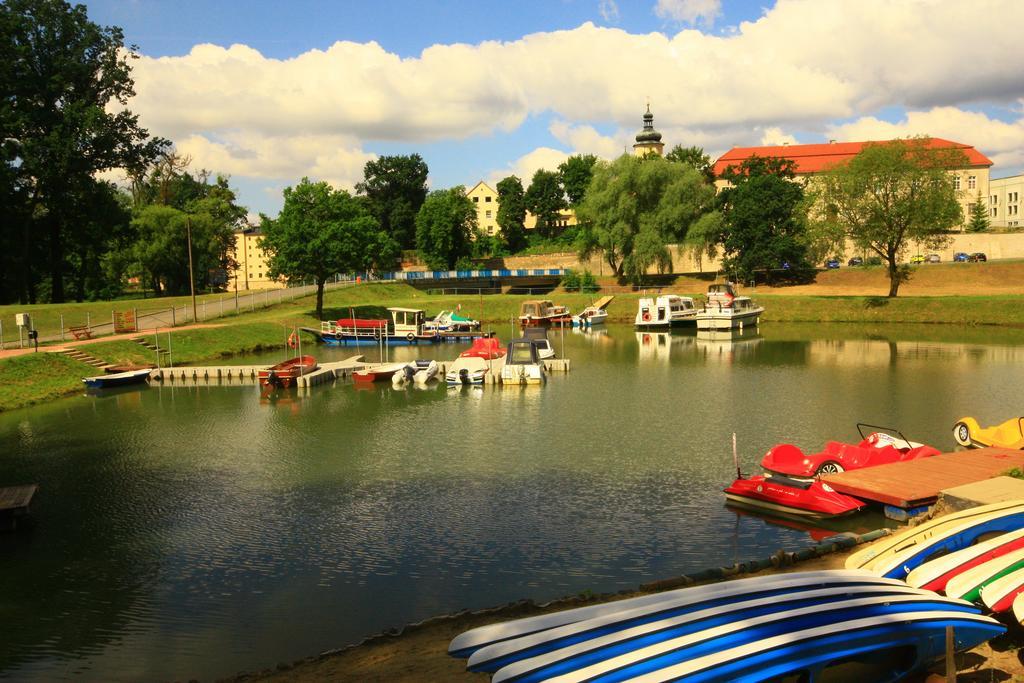 Hotel Zamkowy Mlyn Krapkowice Exterior foto